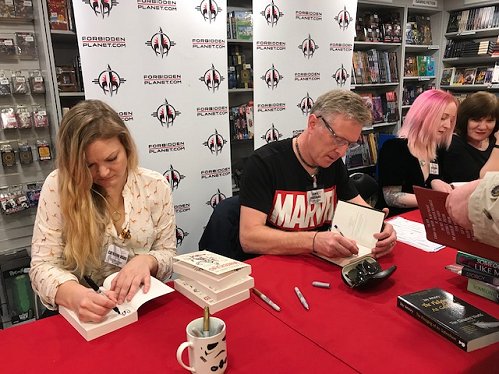 L to R: Catriona Ward, James Lovegrove, Laura Mauro, Marie O'Regan signing copies of Wonderland, edited by Marie O'Regan and Paul Kane